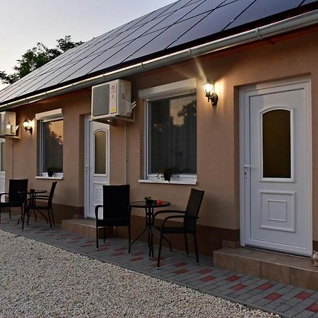 Napfeny Apartman Мако Екстер'єр фото